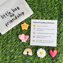 珍贵友谊礼品套装 - 小型拥抱袋，配有励志诗歌卡、心形气球、彩虹、微笑、雏菊饰物 - 树脂材质，无需电力 - 非常适合生日、周年纪念日、圣诞节、新年、感恩节、情人节派对 - 彩色 - 查看 5