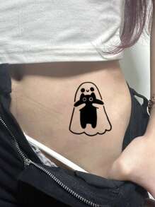1 buc tatuaj temporar de Halloween cu o fantomă drăguță, îmbrățișând pisică, impermeabil și rezistent la transpirație, potrivit pentru oameni, poate dura 1-3 zile