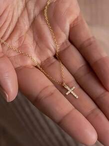 1 st korshalsband i rostfritt stål med zirkonia, lämpligt för kvinnors vardagsbruk - Guld - Visa 5