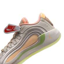 Nike Luka 4 (GS) 篮球鞋，轻质缓震，适合青少年，适合塑料场地和训练，IO0201-100