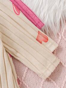 Bhchntiy 6件套女婴秋季新款爱心印花、妈妈宝贝英文字母及纯色连体衣和帽子休闲时尚套装 - 彩色 - 查看 8