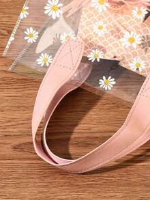 1/10pcs Transparent PVC Gift Bags With Handles, Daisy PVC Clear Tote Bags, Reusable Holiday Gift Bags, Plastic Cute Flower Gift Bags, White Handle Gift Bags, Suitable For Concerts, Sports Events, Supermarket Shopping, Travel, Holidays, Beach Vacations, Halloween Gifts, Christmas Gifts, Back To School Gifts - Multicolor - View 7