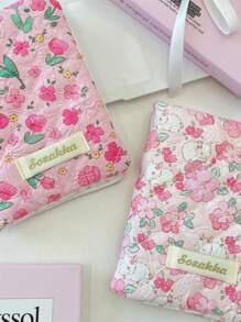 1 件可爱图案印花绗缝女孩旅行护照包、女士护照夹、护照套、文件存储保护套、卡包、钱包、多功能手提包、柔软面料可容纳护照、银行卡、登机牌、身份证、钞票，适用于旅行、度假、节日、送给朋友的生日礼物、伴娘礼物、妈妈礼物、教师礼物、情人节礼物、旅行必需品、邮轮必需品、宿舍必需品 - 彩色 - 查看 4