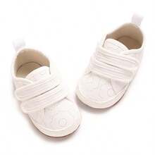 Zapatos de otoño para bebés, zapatos para bebés, zapatos bordados, zapatos casuales, zapatos de tela con suela blanda, transpirables, adecuados para niñas de 0 a 1 año
