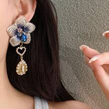 Andkiss 一对不对称水晶花形吊坠耳环