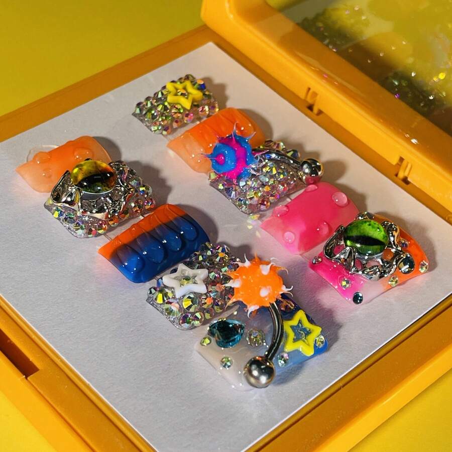 10pcs Punk Nails Chic Short Duckbill Press On Nails Set - Handcrafted With Shiny Rhinestones, Eye Charms, Glitter, And Colorful Accents, Features Red Blue And French Tip Style, Perfect For Parties & Casual Attire, Suitable For Wedding Parties And Daily Wear, Includes Tool Kit For Easy Application. - 彩色 - 查看 1