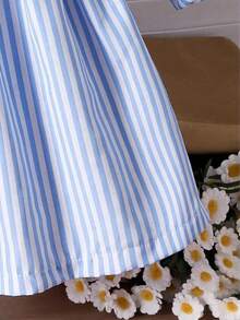 女孩秋季服装 - 极简针织背心开衫 + 蓝白条纹衬衫连衣裙套装，优雅蝴蝶印花学院风 - 藍白色 - 查看 12