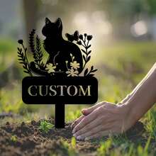 [个性化猫咪纪念] 定制金属猫咪纪念桩 - 个性化姓名和日期，防风雨花卉设计花园装饰