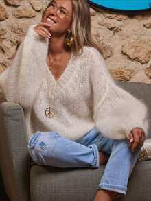 Plus Size Women Sweater - Loose Fit V-Neck Solid Color Casual Knitted Pullover, Slouchy Minimalist Plus Size Knit Sweater For Women, Autumn/Winter - 白色 - 查看 1