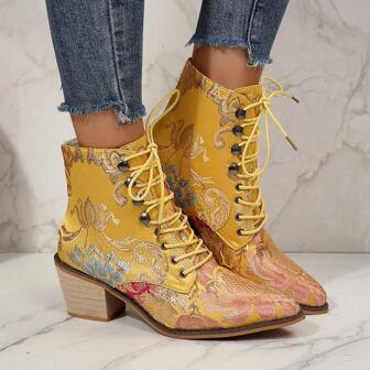 Damen Western Stil Urlaubs Blumen Stickerei Spitze Zehen Mode High Heel Knöchel Stiefel