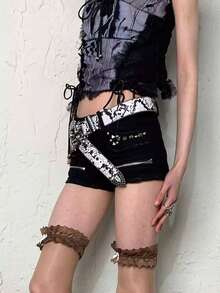 1 件水钻腰带全对比，水钻水钻亮片镶嵌骷髅腰带，适合女士 - 西部牛仔风格，时尚字母图案朋克哥特街头朋克风格闪亮皮革十字架装饰 Y2K 水钻水钻腰带女士日常休闲外出装，派对，舞会，闪亮装饰，外出，送给女友和家人的礼物，秋季，万圣节