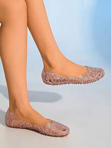 A Pair Of Women's Crystal Mesh Sandals, Crystal Mesh Shoes, Hollow Crystal Jelly Sandals, Crystal Jelly Flat Shoes, Closed Toes, Soft Beach Shoes, Nostalgic Retro Mom Shoes For Middle-Aged And Elderly, Mother's Day Gift, Valentine's Day Gift, Teacher's Day Gift - Pink - View 5