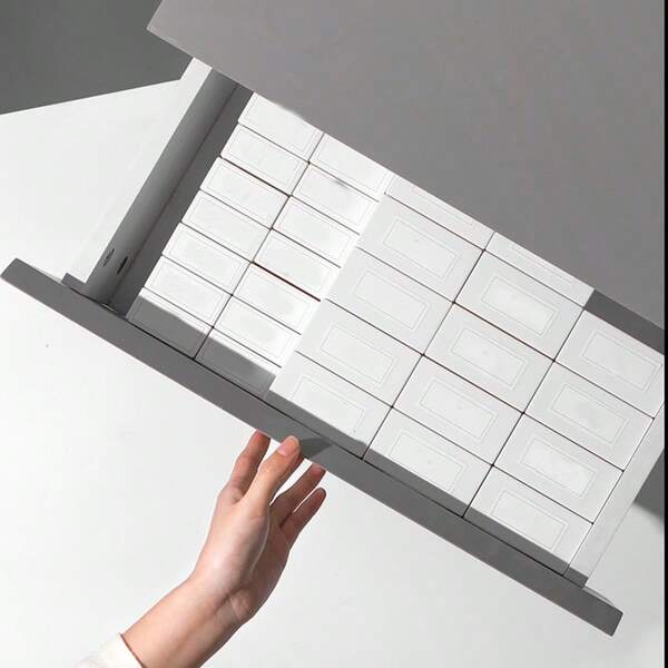 Plastic Drawer Organizers Set, 2-Size Versatile Storage Box Trays For Home, DIY Projects, Bathroom Vanity, Makeup, Lipsticks, Medicine, Bedroom, Kitchen Utensils, Office Desk, Sewing Supplies, Includes 120 Sticky Notes, Creative White Flip Top Household Organizer (L & M Sizes)