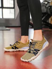 男女通用便携舒适游泳沙滩鞋、瑜伽鞋、凉鞋、户外游泳鞋、防滑轻便水鞋,适合海滩度假、露营、聚会、游泳、冲浪、漂流、健身、瑜伽、健身房锻炼。 - 駝色 - 查看 3