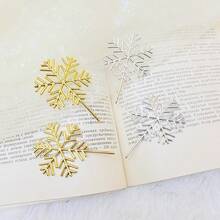 5PCS,Christmas Snowflake Cake Insert Label Plastic Snowflake Christmas Cake Decoration Accessories Paper Cup Dessert Decoration, Cake Decoration Items