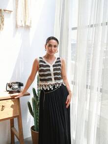 优雅流苏细节钩针开衫，多色蕾丝拼接女士无袖背心，针织上衣