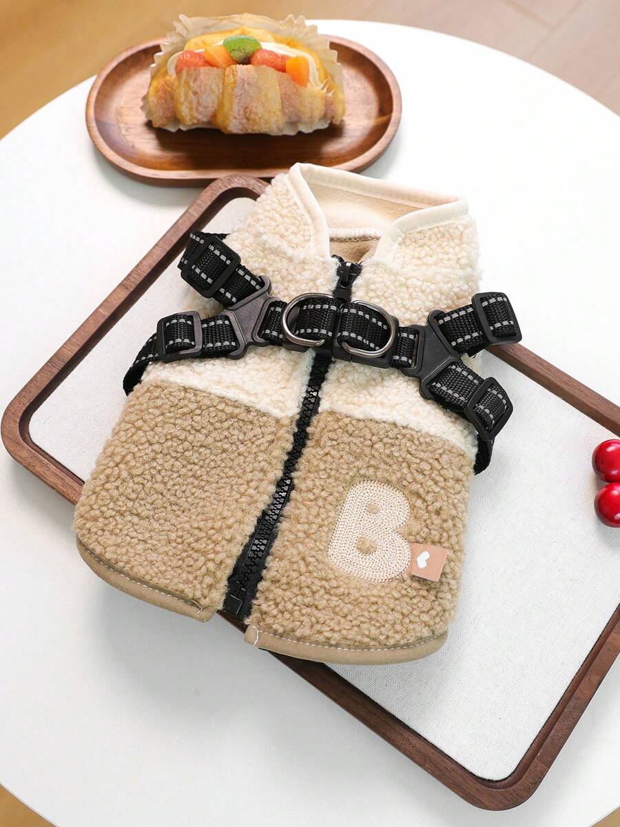 PETCIRCLE 1件宠物衣服,狗狗猫咪服装,小型犬幼犬可爱快乐狗狗猫咪套装,小型犬秋冬保暖舒适抓绒拼接胸背带 - 咖啡白 - 彩色 - 查看 1