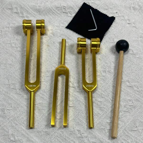 Set de 3 diapasones de aluminio dorado, con frecuencias de 128Hz, 256Hz, 512Hz, 528Hz en combinación, diapasones de frecuencia ajustable, adecuados para yoga, relajación y meditación