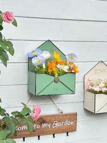 1pc Of Vintage Distressed Wrought Iron Wall-Mounted Planter, Envelope-Shaped Planter, Outdoor Garden Decoration, Suitable For Indoor And Outdoor Use - Succulents, Herbs, And Flowers Planter - Pre-Drilled Design, Easy Hanging Installation, Suitable For Balcony, Patio, Garden, And Terrace Decoration, Handmade, Vintage Aesthetic, Wall Decoration, Sturdy Construction, Gardening Home Decoration