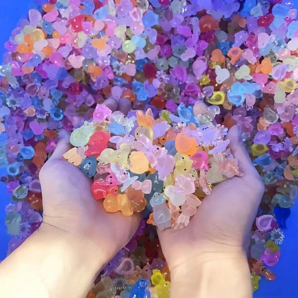 1pc/25pcs/50pcs Glow-In-The-Dark Mystery Gift Bags, ABS Luminous Animal & Mushroom Figurines, Aquarium, Toy House, Fairy Garden Decor, Home Decor, Back To School Cute Small Gifts, Birthday & Holiday Party Surprise Cartoon Toy Favors