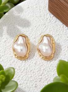1 Pair Fashionable High-End Baroque Asymmetrical Pearl Stud Earrings, Elegant And Suitable For Beach, Daily Wear, Banquets And Various Occasions