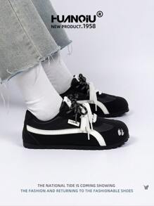 HUANQIU 2025 New Women's Shoes, Women's Skateboard Shoes, A Pair Of And Fashionable Breathable Lace-Up Home Office Outdoor White Shoes Versatile Light And Comfortable White Shoes Lace-Up Soft-Soled Sports Shoes Casual Shoes Running Shoes Christmas Apple Red Four Seasons Shoes