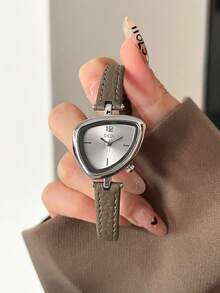 gedi 1件女士新款金色皮表带腕表，精致多边形表盘，时尚金色指针，休闲优雅，魅力十足的女士腕表，30米防水奢华石英表，适合派对、通勤、旅行和日常佩戴。 - 金色 - 查看 8