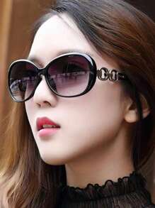 1 Pair Women's Retro High-End Large Frame Slimming Hinged Fashion Fashion Glasses, Suitable For Outdoor, Street Photography, Driving, Performance