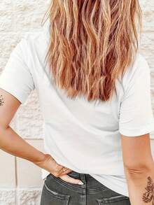 Oversized Women's T-Shirt  Silly Goose Teacher Club Print  Back To School Tee  Perfect For Classroom & School Events  Fast Delivery - 白色 - 查看 2