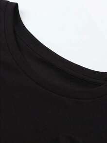 Camiseta informal de mujer con cuello redondo y estampado de cohetes - Negro - Ver 3