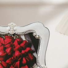 1pc European Pearl Decorative Photo Frame With Fresh And Minimalist Design, 6 Inches, 7 Inches, And 10 Inches, Made Of Gorgeous ABS Plastic Material, Suitable For Creative Decoration Of Living Rooms, Bedrooms, Offices, And Home. Photo Frame And Table (Random Inner Paper) Gifts Birthday Graduation - Silver White - View 10