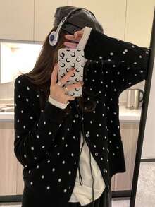 女士波点随机印花纽扣开襟毛衣，休闲秋冬上衣 - 黑色 - 查看 1