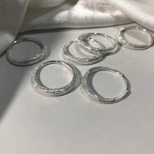 Un par de pendientes y aretes que a todos les encantan.