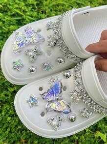 18 件 DIY 洞洞鞋银熊水钻大链，校园风格鞋花装饰可拆卸纽扣，适用于镂空拖鞋、凉鞋，四季皆宜，节日礼物