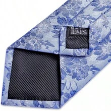 Conjunto de corbata de seda con estampado floral, incluye pinza de corbata, pañuelo y gemelos - Azul y blanco - Ver 3