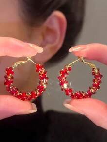 2只时尚精致立方氧化锆耳环，百搭青春气息，适合女性日常佩戴、约会及送礼场合。 - 彩色 - 查看 3