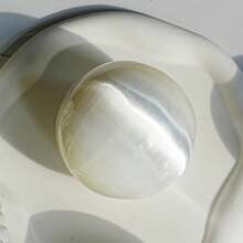 1 Classic Selenite Crystal Ball, Large Handmade Stone Tabletop Decoration For Home, Office, Yoga Room, Ideal For Wedding, Christmas, Halloween, Thanksgiving, Father's Day, Mother's Day - Selenite - View 3