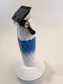 Kemei KM-1689 新款理发器电动理发机男士专业理发器理发器 8800RPM DLC 刀片带充电底座 2500mAh 大容量无刷电机高速理发器理发器或家用理发器礼物男士生日礼物 - 藍白色 - 查看 10