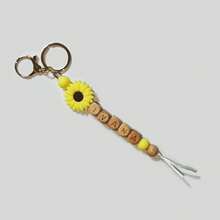 1pc Customized Personalized Silicone & Wood Keychain, Name Tag Key Chain, Mother's Day/Girl's Gift/Graduation/Teacher's Day Gift,School Supplies,Back To School,School Gift,For Office,For School,For Classroom,For Teacher Gifts,For University,For Colleague,For Dorm Rooms,For Teacher,For Boys And Girls,For Teenagers,Junior High School Students,Middle School Students,High School Senior High School Students,College Students,University Students,Freshman,Sophomore,Underclassmen, Colorful,Cute,Adorable,Funny,Kawaii,Y2K,Stylish,Unisex,Casual,Custom,Personalized,Unique,Customized,Ideal Gifts For Him,Ideal Gifts For Her,Her,Boyfriend,Girlfriend,Family,Friends - Silicone Daisy Keychain - View 36