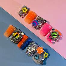 10pcs Punk Nails Chic Short Duckbill Press On Nails Set - Handcrafted With Shiny Rhinestones, Eye Charms, Glitter, And Colorful Accents, Features Red Blue And French Tip Style, Perfect For Parties & Casual Attire, Suitable For Wedding Parties And Daily Wear, Includes Tool Kit For Easy Application. - 彩色 - 查看 7