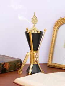 1 Peça/1 Conjunto Queimador de Incenso/Suporte de Incenso de Metal Leve e Luxuoso, Queimador de Incenso de Estilo Árabe do Oriente Médio, Pode Ser Usado Como Difusor de Aromaterapia, Queimador de Aromaterapia, Usado na Decoração Doméstica, Quarto, Sala de Estar (Como Peça Central), Escritório, Lugar de Ioga e Festa, Criando uma Atmosfera Elegante. Também Pode Ser Usado para Decoração da Casa. Este Queimador de Aromaterapia é o Presente Ideal para Feriados