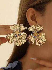 1 Pair Fashionable Exaggerated European & American Metallic Floral Rhinestone Earrings, Elegant Luxury High-End Gold Tone Stud Earrings Suitable For Women's Banquet, Party, Wedding, Holiday Gift - Flower Earrings - View 7