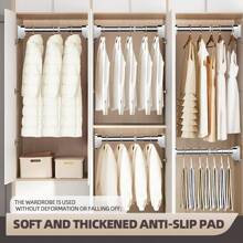 Metalowy drążek napinający do zasłony prysznicowej jest regulowany, drążek podtrzymujący szafę jest teleskopowy i ma antypoślizgową silikonową podstawę, bez konieczności wiercenia. Drążek na zasłonę i drążek do suszenia ubrań nadają się do wielu zastosowań, takich jak łazienki, kuchnie i balkony.