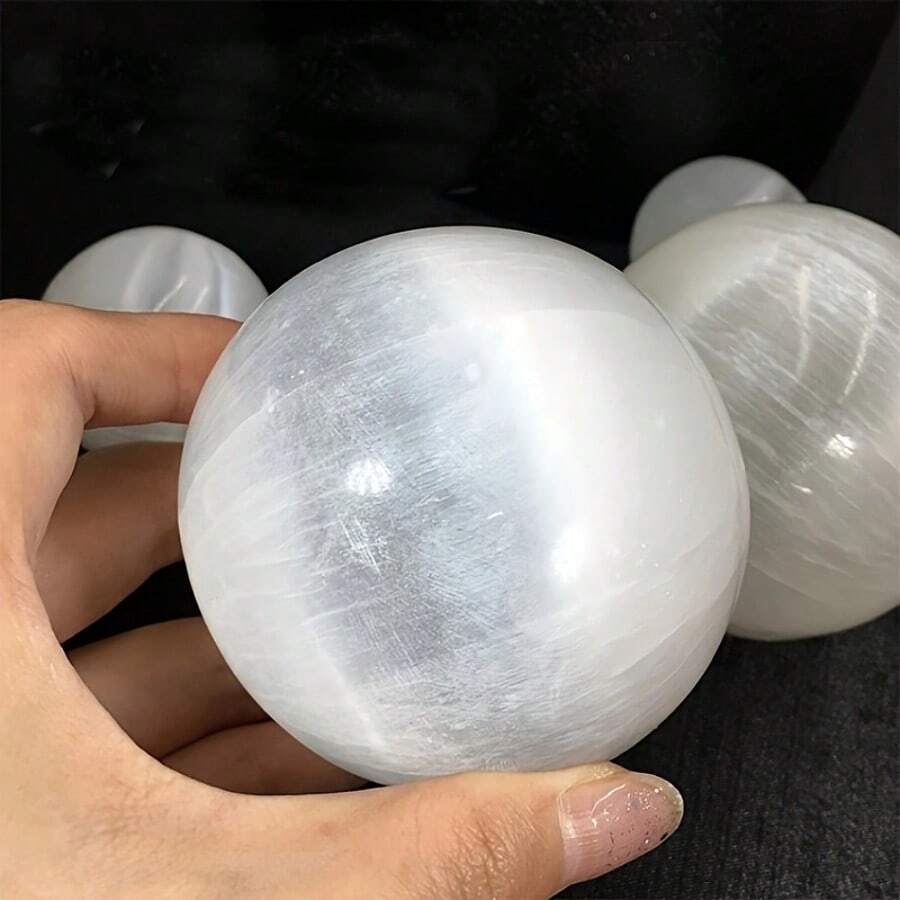 1 Classic Selenite Crystal Ball, Large Handmade Stone Tabletop Decoration For Home, Office, Yoga Room, Ideal For Wedding, Christmas, Halloween, Thanksgiving, Father's Day, Mother's Day - Selenite - View 1