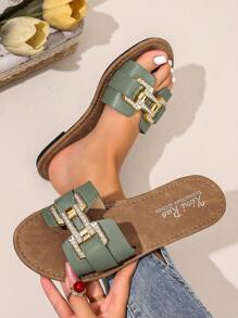 新款春夏时尚品牌 H 款女士拖鞋，休闲系带罗马凉鞋，舒适一脚蹬穆勒凉鞋，颜色：黑色、米色、棕色、平底、压花、沙漠钥匙、法式优雅水钻厚底坡跟凉鞋、沙滩鞋、简约室内/室外拖鞋、鳄鱼纹金属装饰平底凉鞋