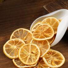 1包30克/60克/90克干平吟玫瑰花，适用于蜡烛制作、肥皂装饰、香氛添加、节日活动装饰、客厅/卧室/办公室/咖啡厅装饰，以及各种节日和派对。