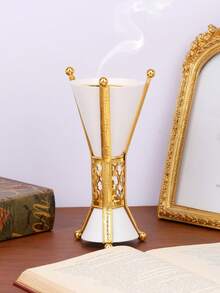 1 Peça/1 Conjunto Queimador de Incenso/Suporte de Incenso de Metal Leve e Luxuoso, Queimador de Incenso de Estilo Árabe do Oriente Médio, Pode Ser Usado Como Difusor de Aromaterapia, Queimador de Aromaterapia, Usado na Decoração Doméstica, Quarto, Sala de Estar (Como Peça Central), Escritório, Lugar de Ioga e Festa, Criando uma Atmosfera Elegante. Também Pode Ser Usado para Decoração da Casa. Este Queimador de Aromaterapia é o Presente Ideal para Feriados