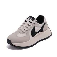 Women Wedge Sneakers - 棕色 - 查看 7