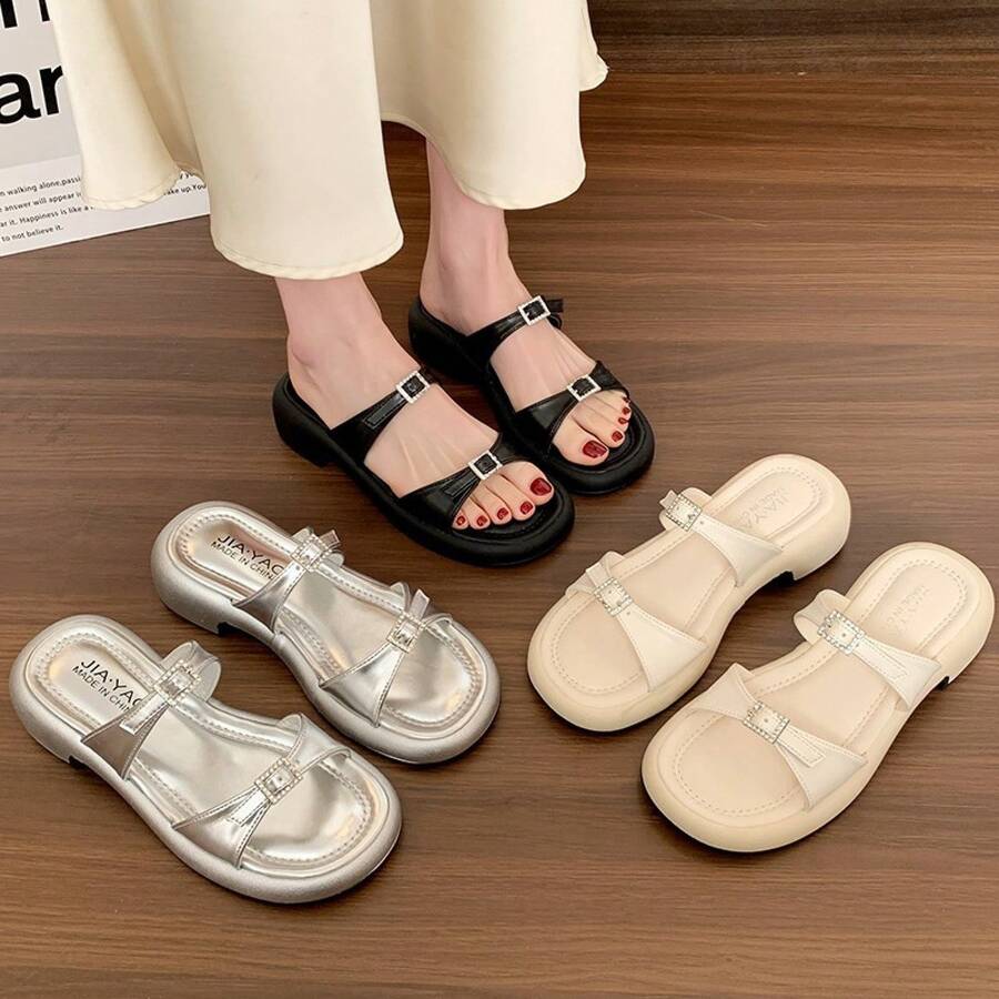 Women Athletic & Outdoor Sandals & Slides - 白色 - 查看 1