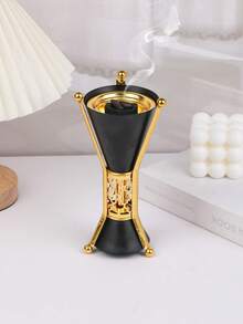 1 Peça/1 Conjunto Queimador de Incenso/Suporte de Incenso de Metal Leve e Luxuoso, Queimador de Incenso de Estilo Árabe do Oriente Médio, Pode Ser Usado Como Difusor de Aromaterapia, Queimador de Aromaterapia, Usado na Decoração Doméstica, Quarto, Sala de Estar (Como Peça Central), Escritório, Lugar de Ioga e Festa, Criando uma Atmosfera Elegante. Também Pode Ser Usado para Decoração da Casa. Este Queimador de Aromaterapia é o Presente Ideal para Feriados